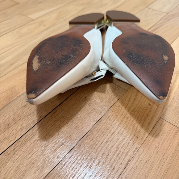 Paolo Women's White Leather Flat Mules with Bow Detail Gold Heel Size 8.5 - Picture 5 of 8